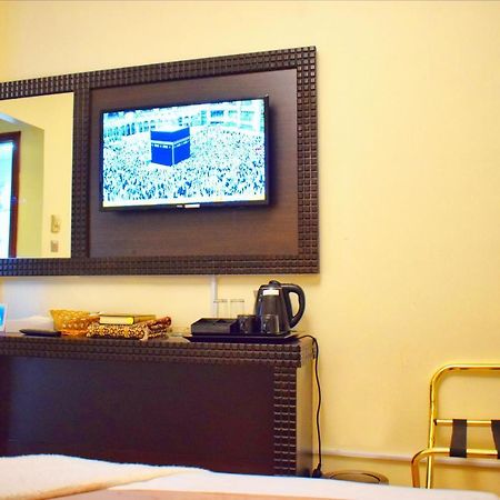 Con Code Al Nazeel Hotel Medina Exterior photo